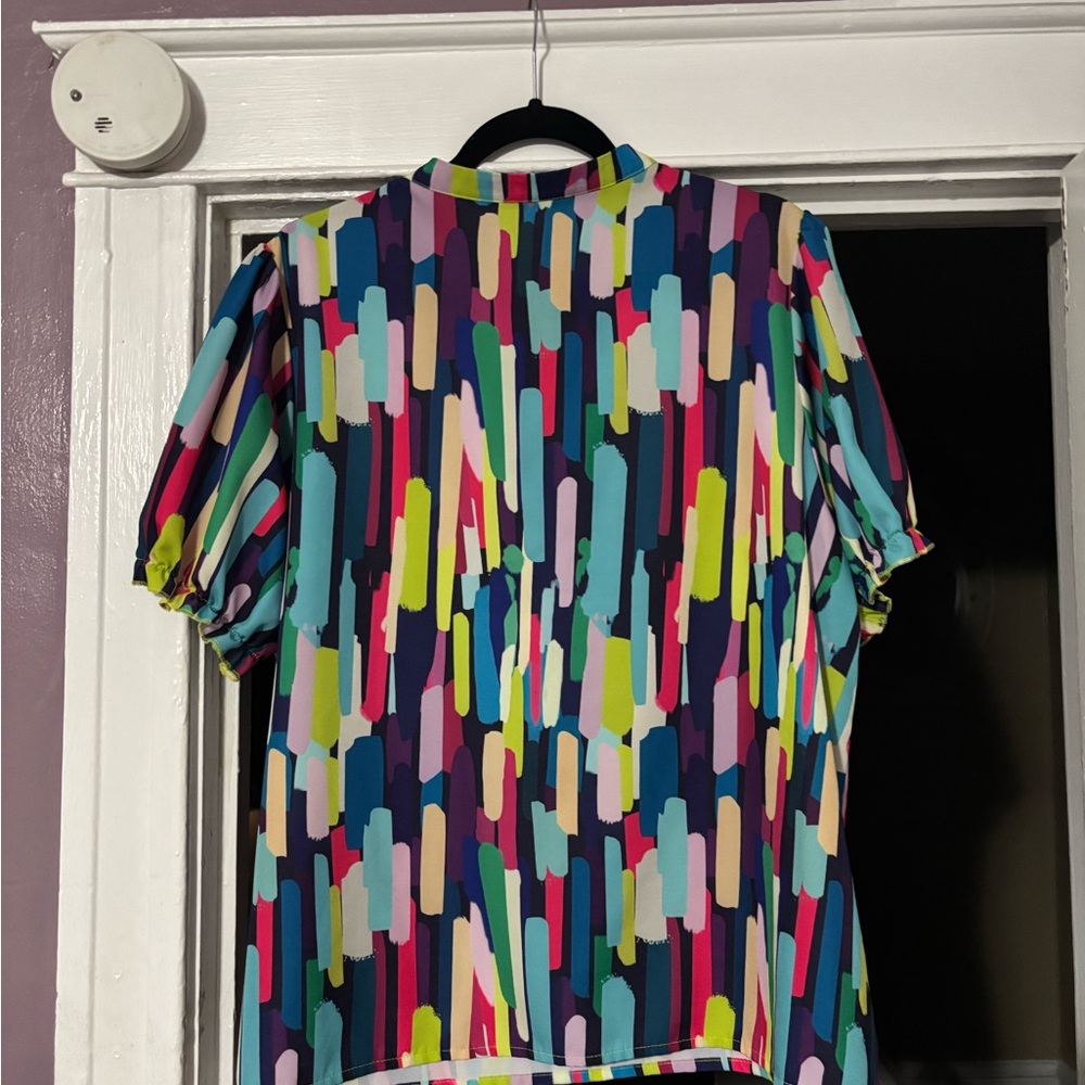 SHEIN Multicolor Abstract Blouse - Picture 7 of 9